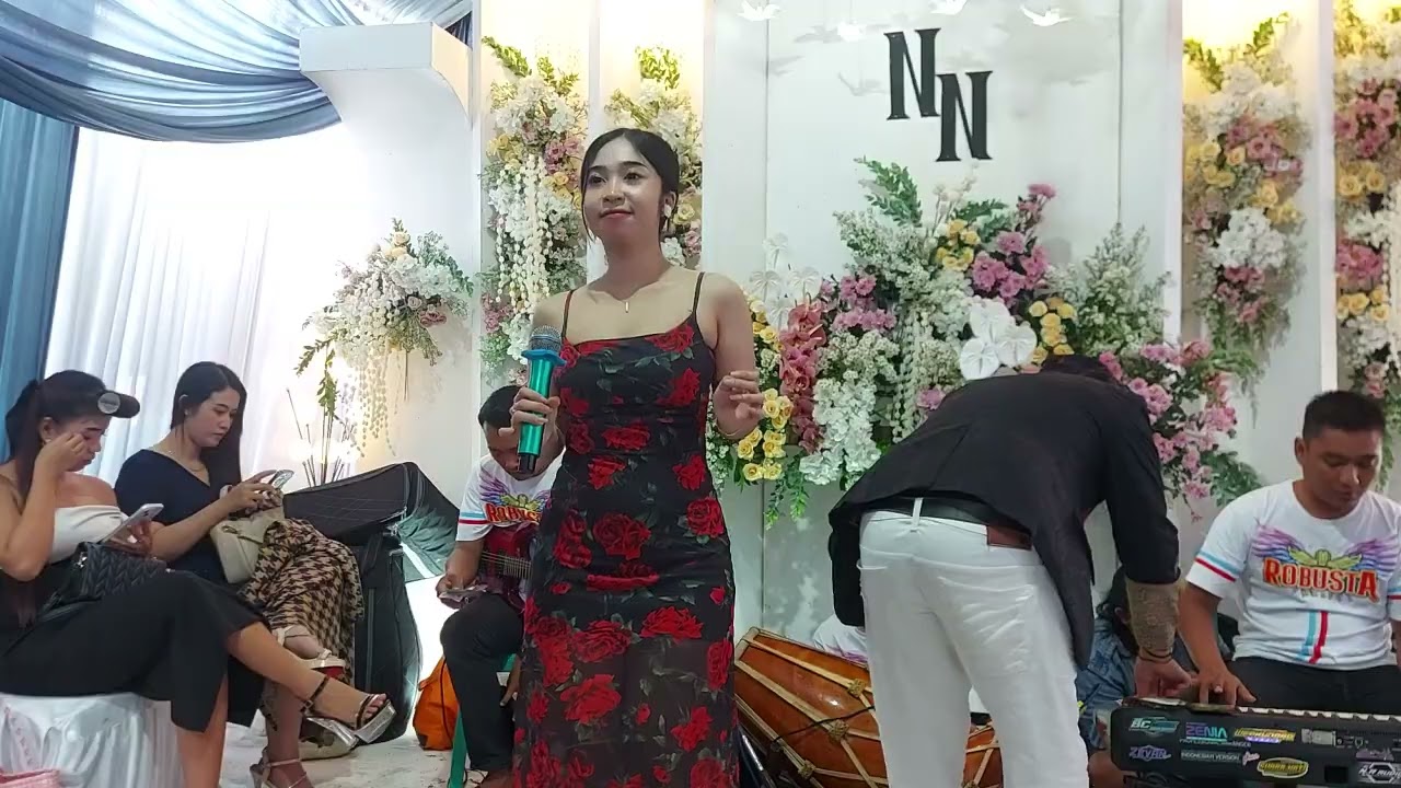 HAKIKAT CINTA // LINA HAFIZA// ROBUSTA MUSIC