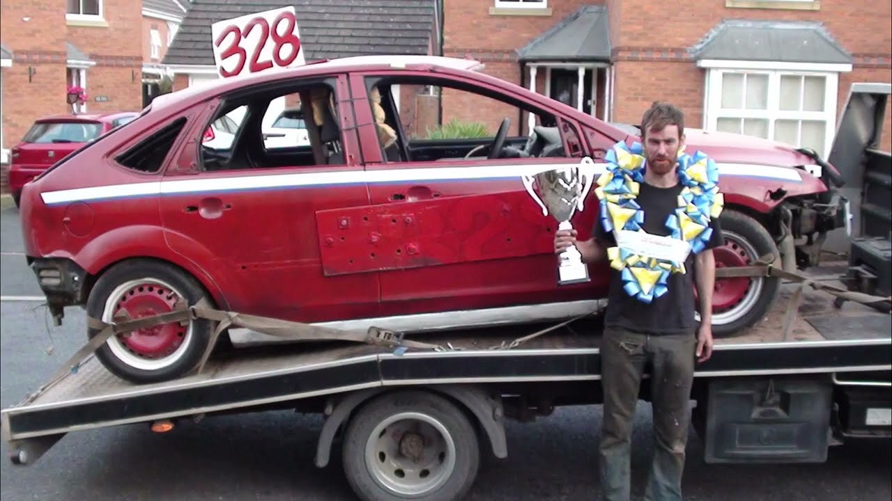Bilge Brigade Mike races Hednesford Figure of 8 bangers