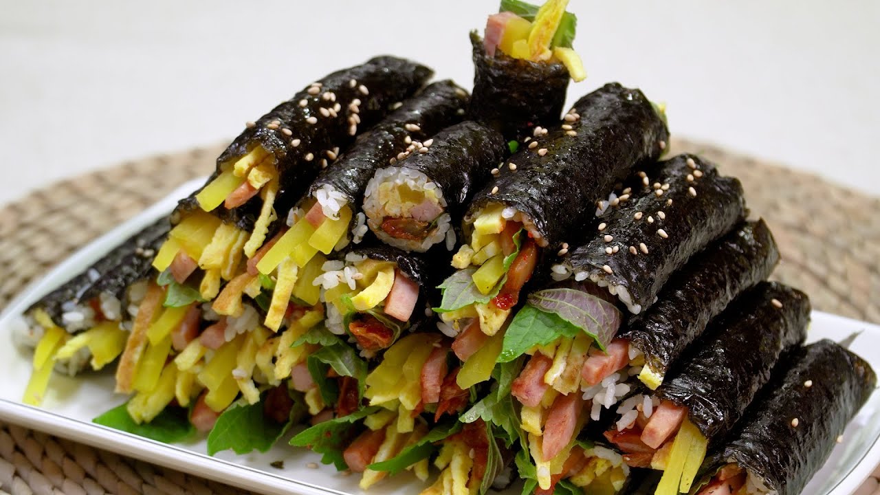소스 필요없이 김치만 볶아주면 핵 꿀맛! 세상편한 꼬마김밥