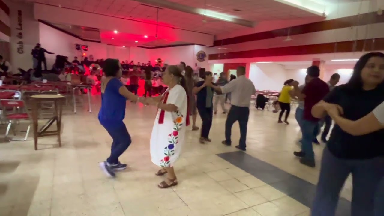 BANDA DE MUSICA "AUTOCTONA DE YALALAG "CON SUS SONES Y JARABES 