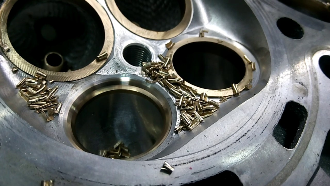 Veicomer - Our Day to Day in the cylinder head preparation section