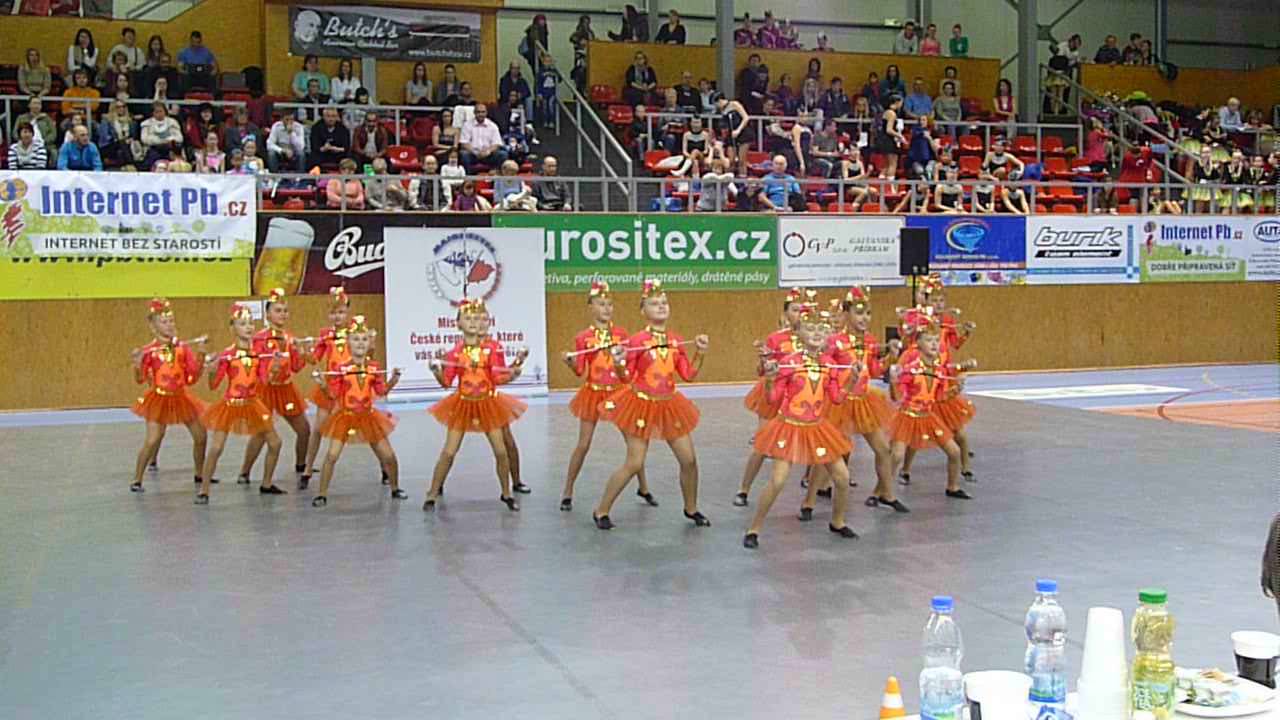 DM studio Dačice - kadetky baton pódio 2016