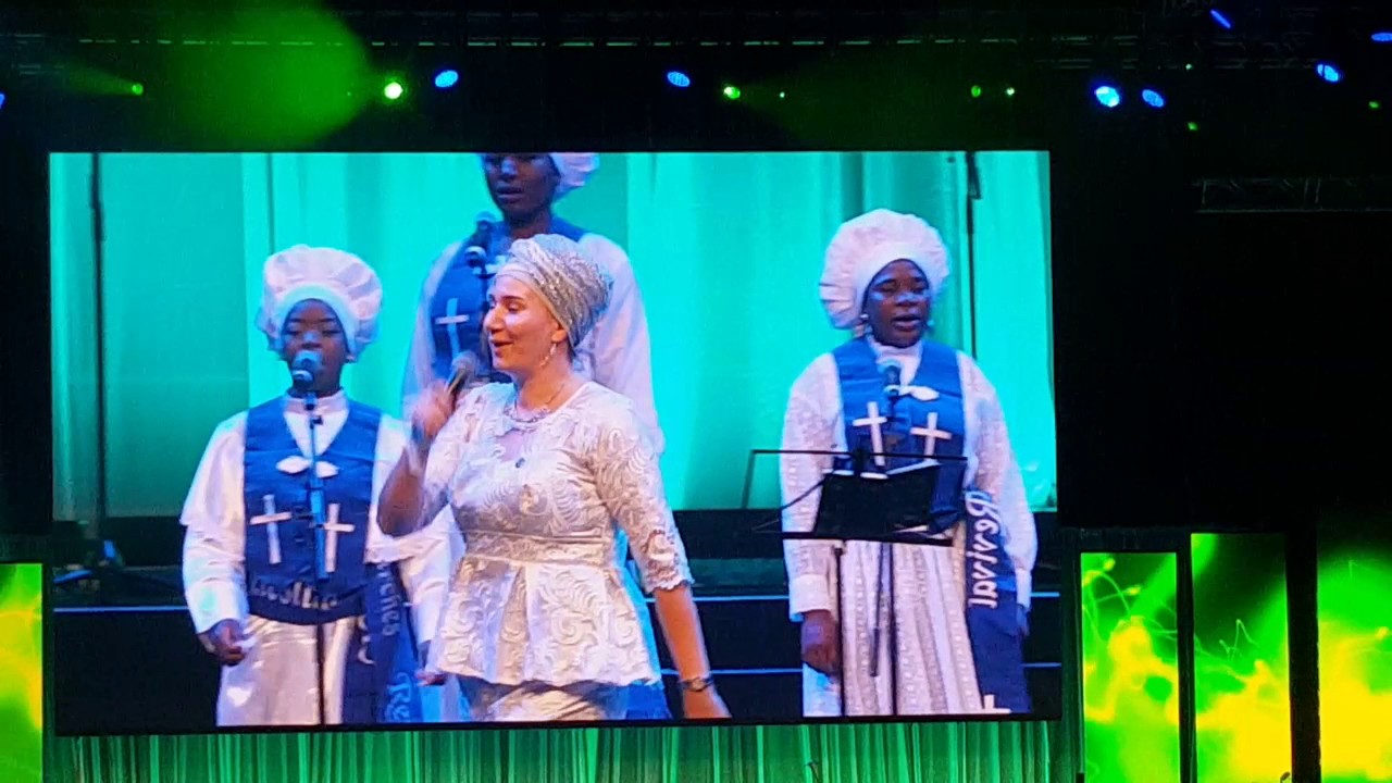 Oyinbo Jesu Praising God in Yoruba Language @Comforter