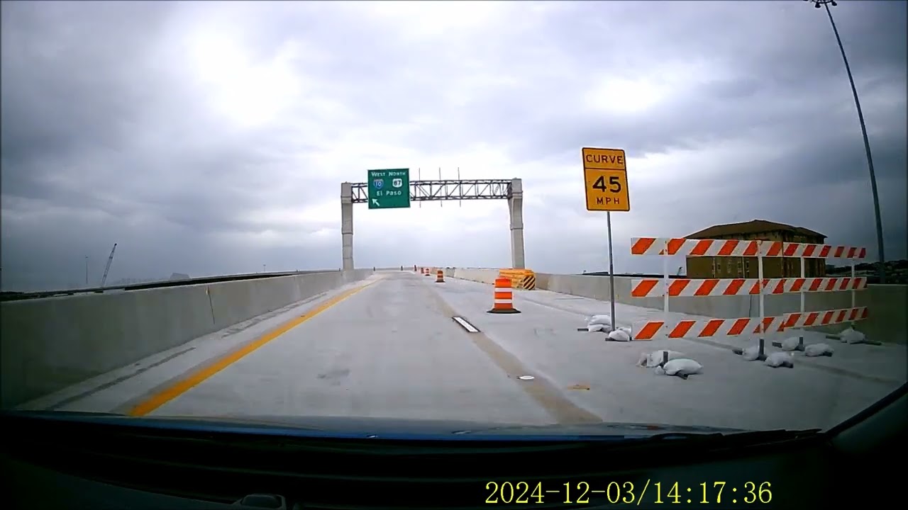 First flyover in I-10/Loop 1604 interchange