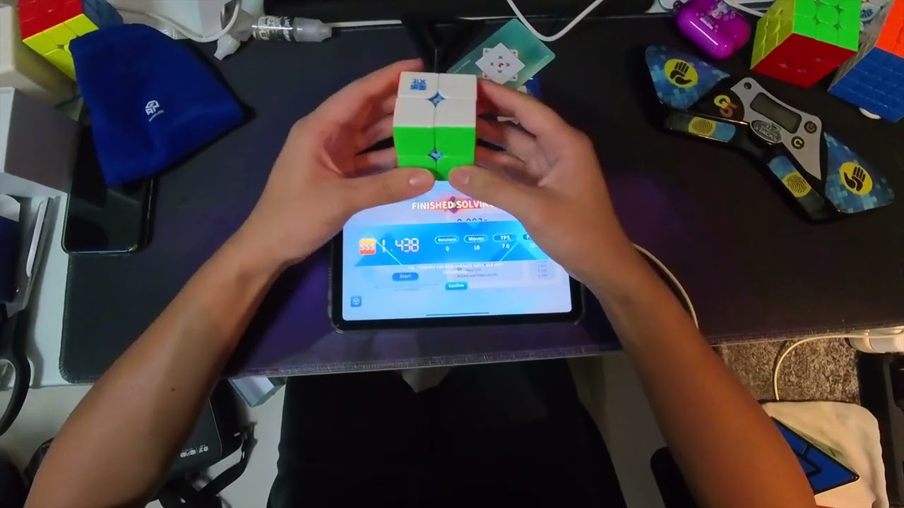 Sub-1 solves on smart 2x2 (feat. 0.20 single lmao)