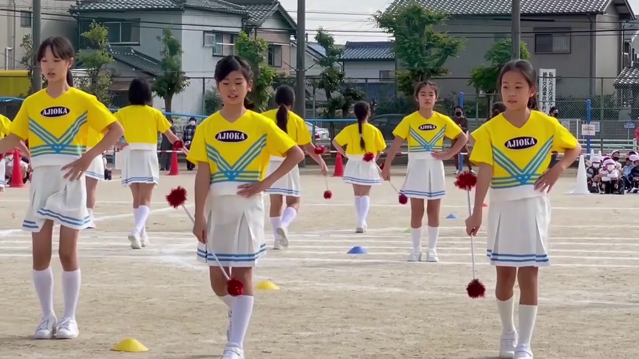 味岡小学校（ブラスバンド部・バトン部）
