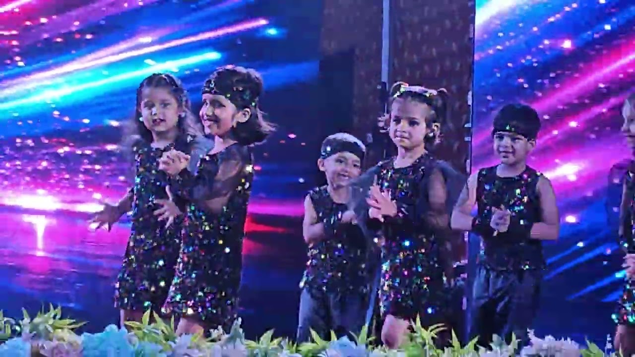 Mannat first dance performance at Annual Day @Kidzee  Coca cola by tonny kakkad and neha kakkad 