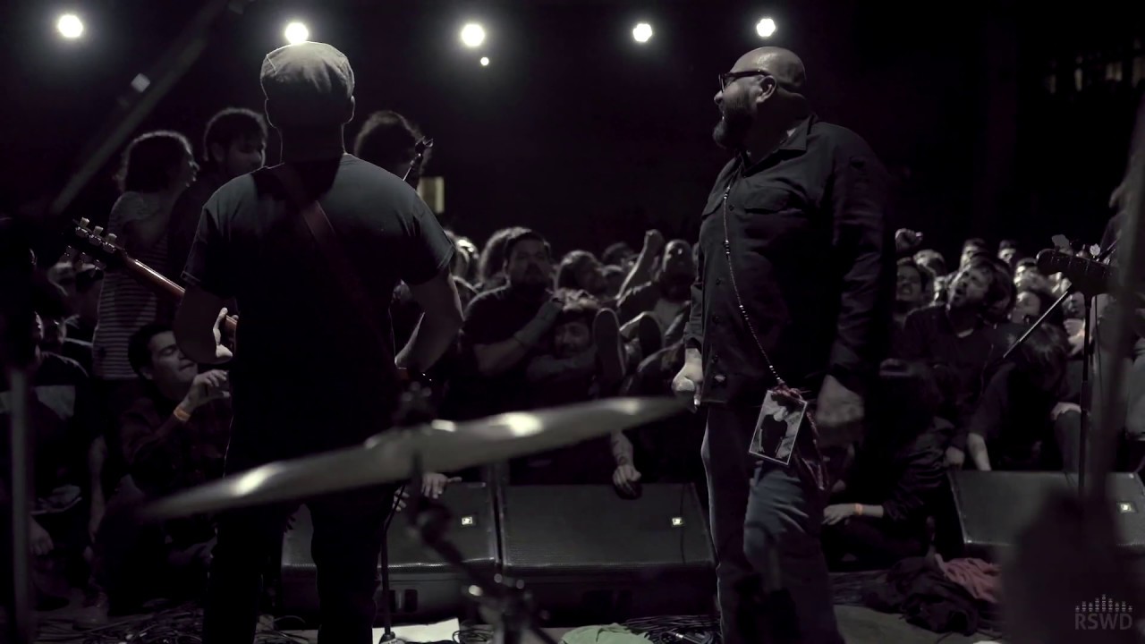 Asamblea Internacional del Fuego - Escaleras / Icaro en vivo (Show Despedida)