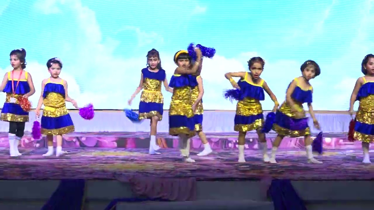 Holy Kids Pre School- Annual Day 2022-23 - Senior Kg (Badal pe paon)