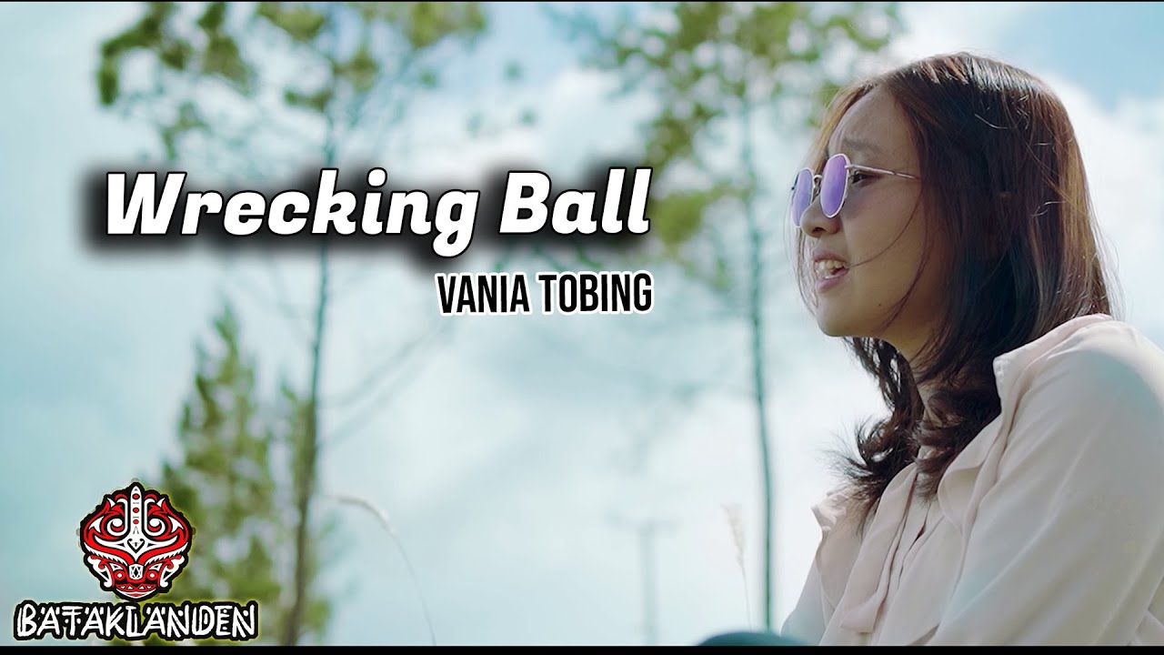 Miley Cyrus - Wrecking ball Cover By vania tobing