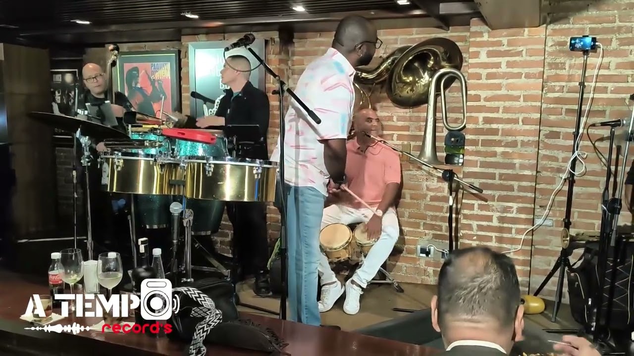 Marcial & Salsa Power/ Tema: Busca lo tuyo.