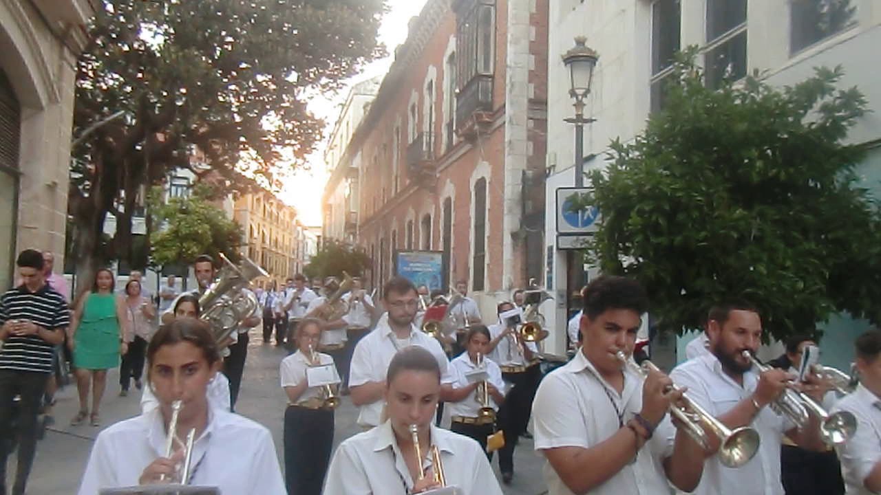 A.M. Clemencia Pasacalles en Larga toca 