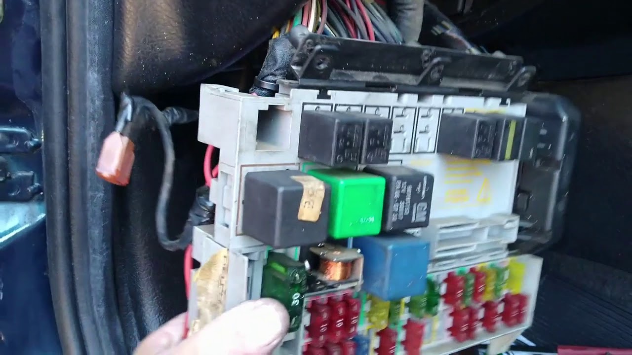 Vectra com fuga de carga da bateria.