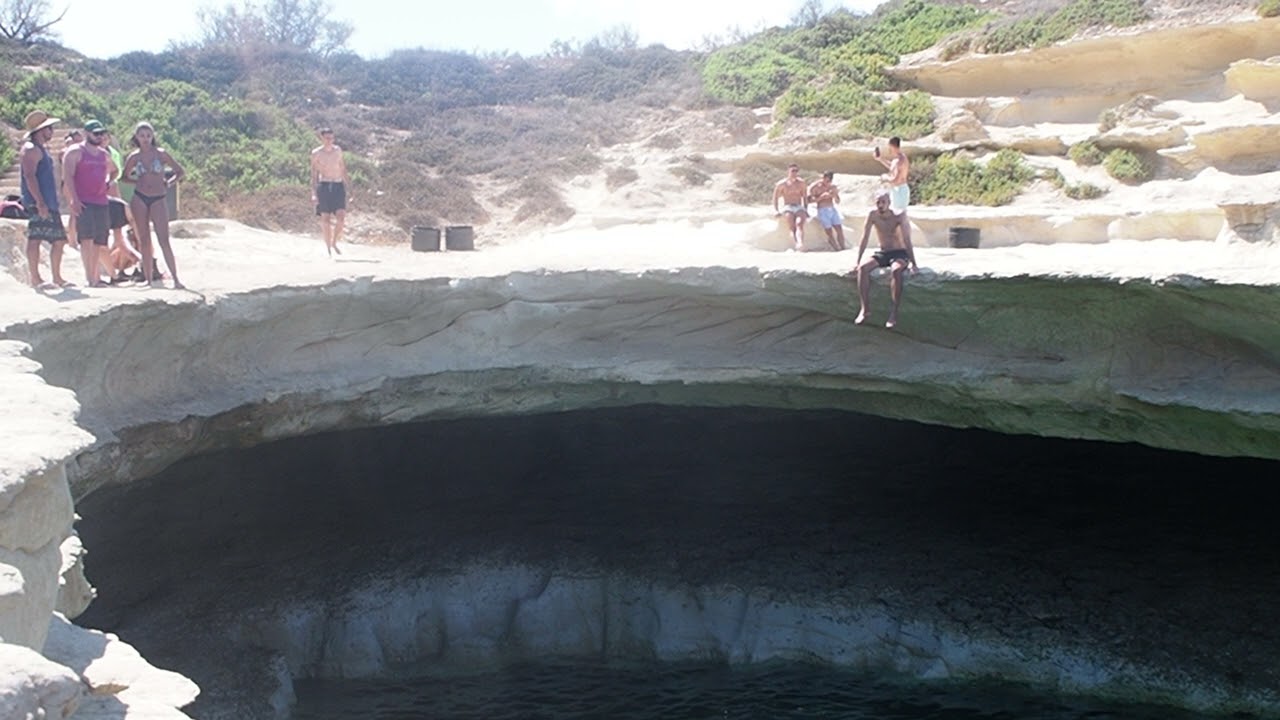 Jumping into Saint Peter's pool in slow motion