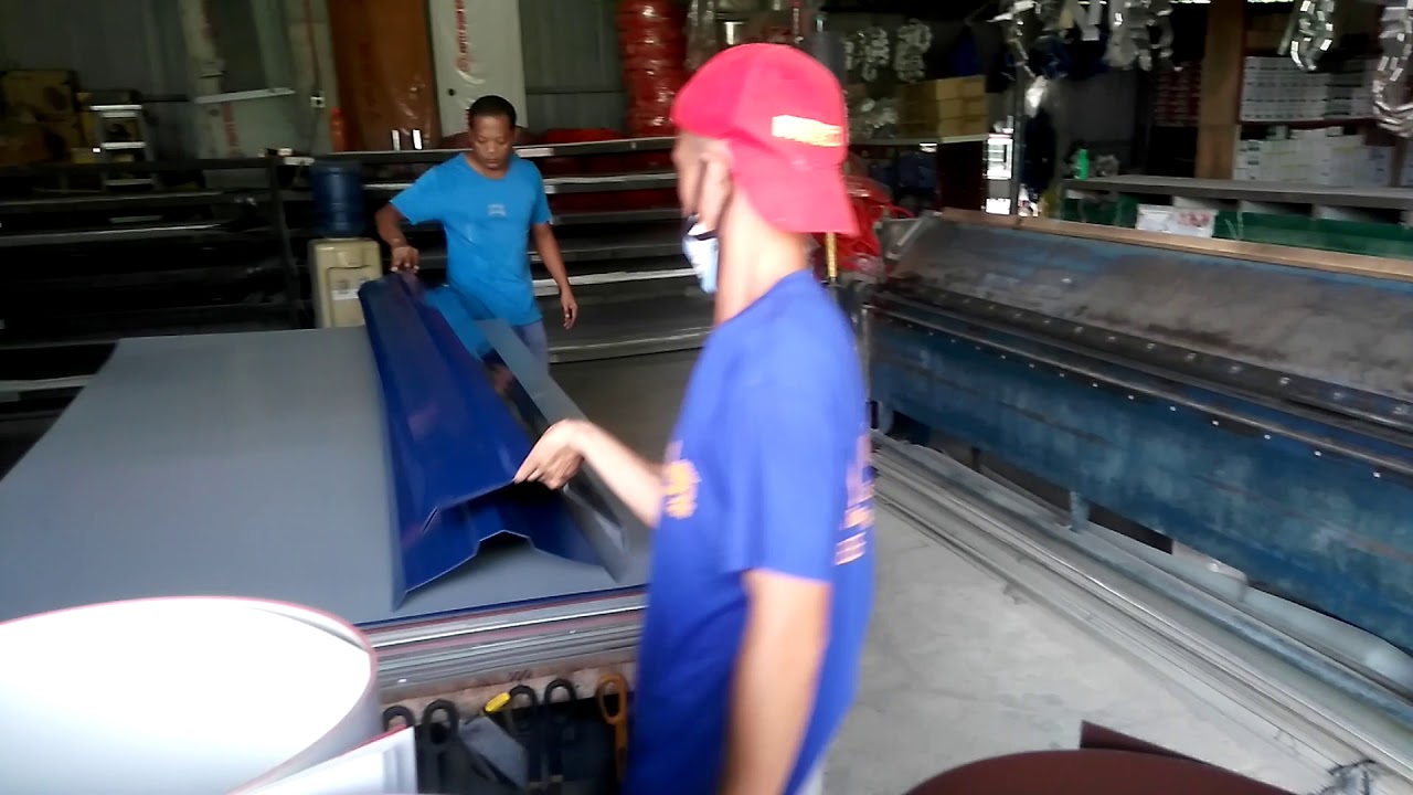 how to bend ridge roll for  Rib type roofing....