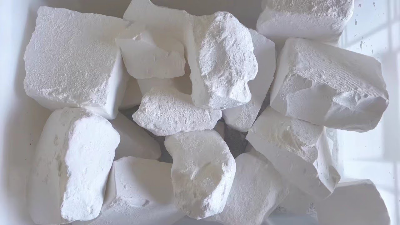 Pure Unpolished Irregular Jumbo Chalk Crush ASMR 🤍 Oddlysatisfying Sleepaid #gymchalk #asmr #explore