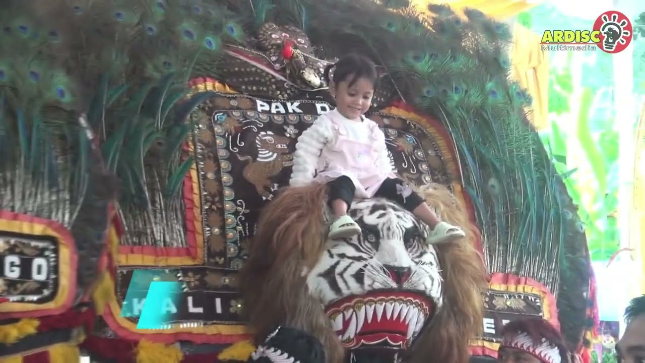 Reog Setia Kawan Hajatan P.Murki Ds.Kertowono Gucialit Lmj.Siang Part-1
