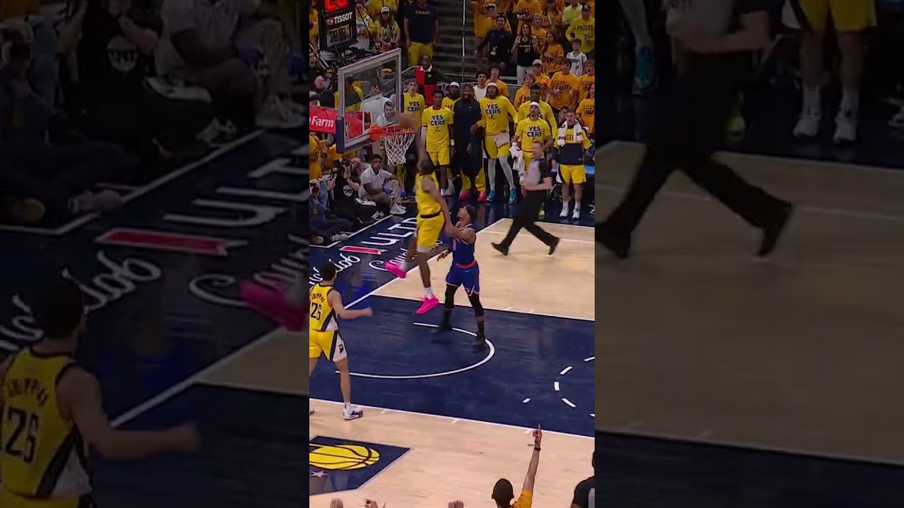 LOB IT UP 💥 Tyrese Haliburton Throws Up the Fastbreak Lob to Obi Toppin vs. Knicks 😮&zwj;💨