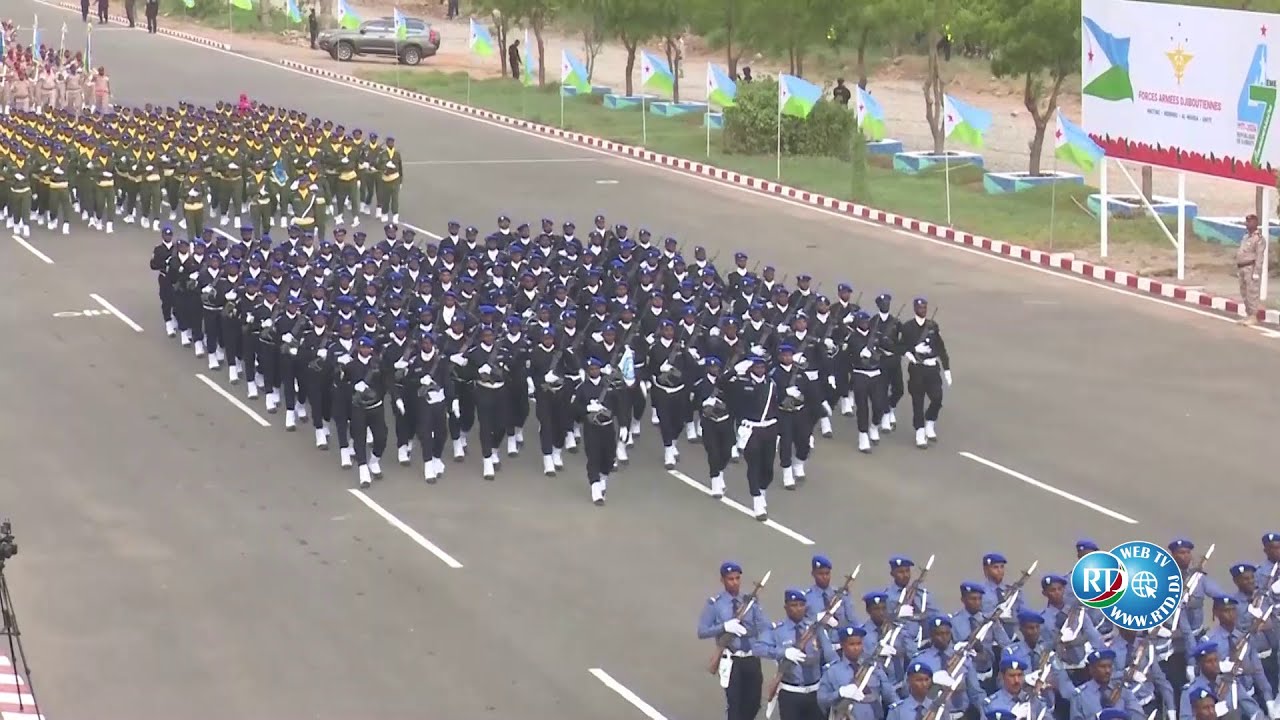 47ème anniversaire de l'indépendance : Défilé des troupes à pied.