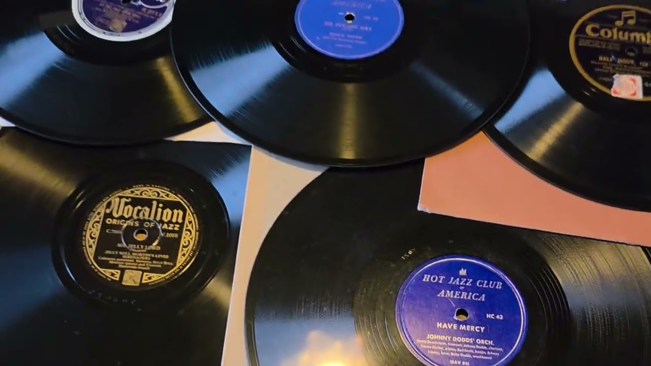 I LIKE THAT.... FRANKIE TRUMBAUER AND HIS ORCHESTRA 