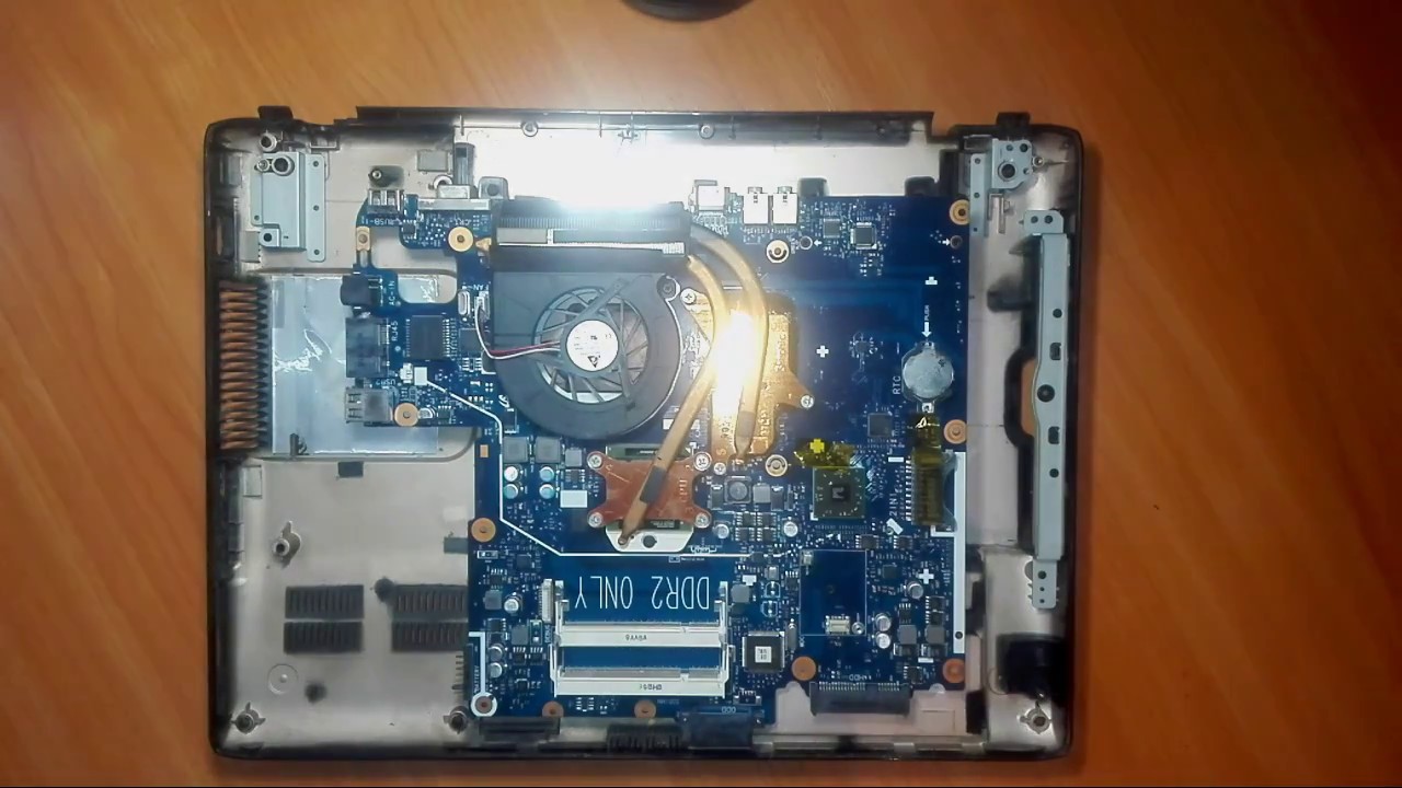 Как разобрать ноутбук Samsung R503 (NP-R503H)