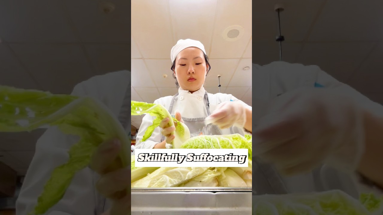Why Smaller Kitchens Make BETTER Chefs 👩🏻‍🍳🤭 #ChefLife #efficiency #foodie #reels #culinary