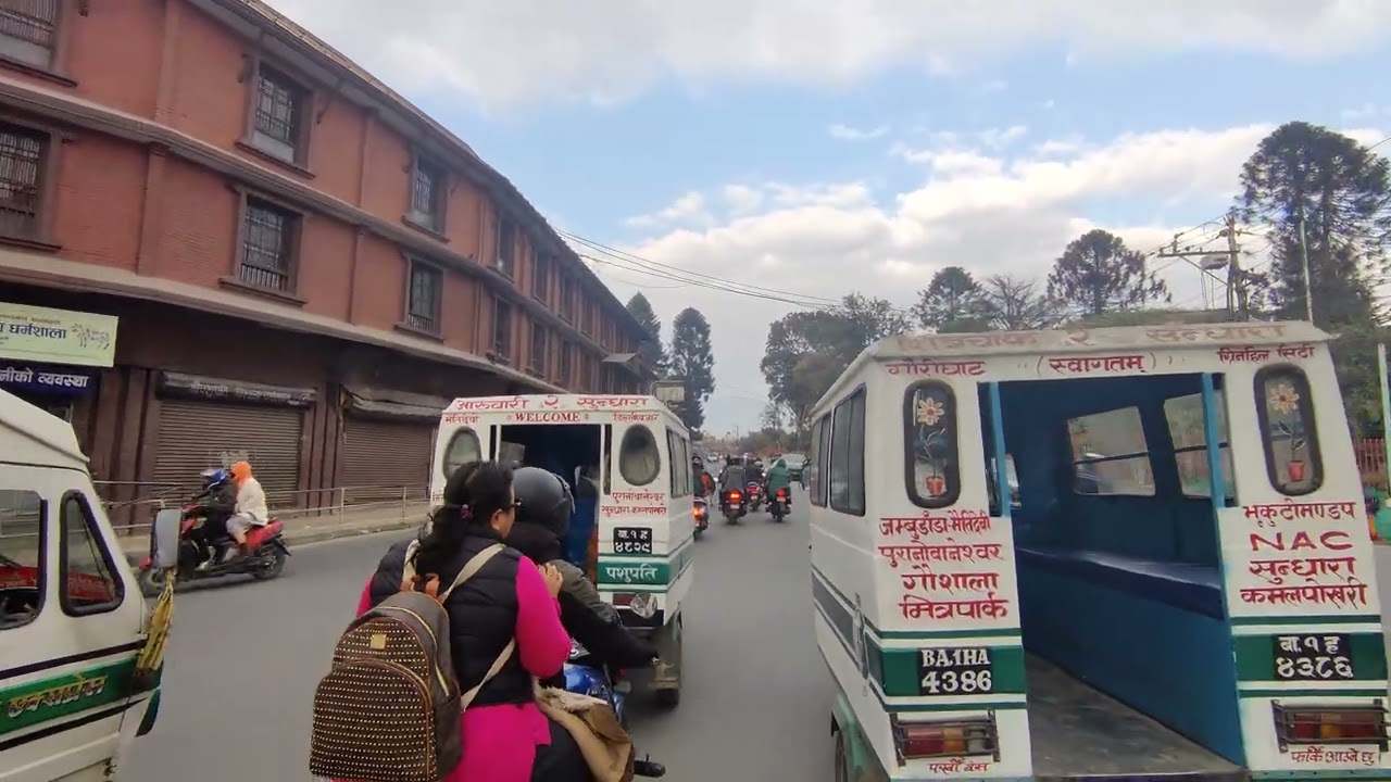 KATHMANDU ROAD: DRIVING TOUR