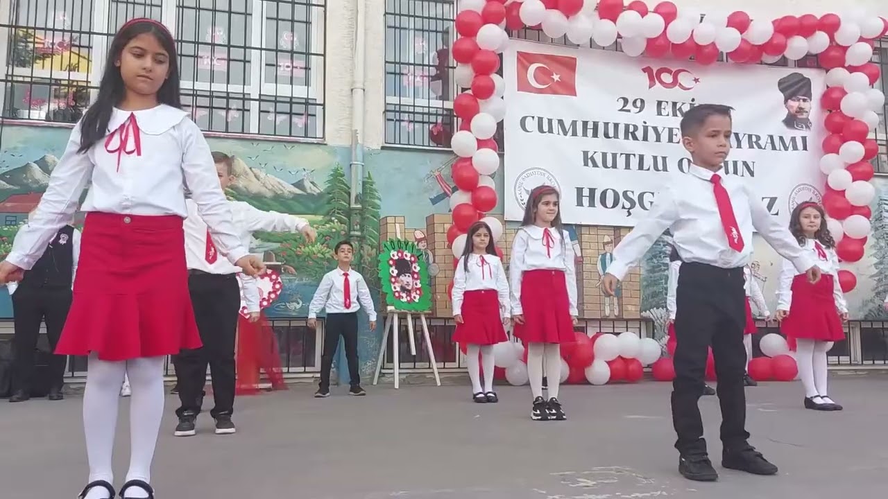 KAMİL SARIAYDIN İLKOKULU 3 E SINIFI ZEYBEK GÖSTERİSİ 23 NİSAN -2023-