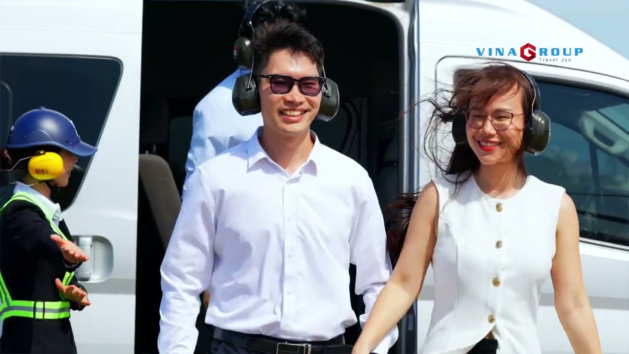 LỄ CÔNG BỐ CHÍNH THỨC TOUR TRỰC THĂNG VINAGROUP TRẢI NGHIỆM BAY & KHÁM PHÁ CÁC CUNG ĐƯỜNG TRÊN KHÔNG