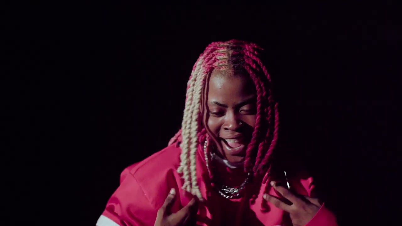 Candy Bleakz -  Red (Official Performance Video)