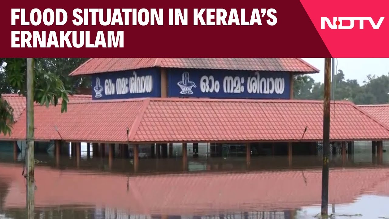 Kerala Flood | Flood Situation In Kerala&rsquo;s Ernakulam, Aluva Mahadeva Temple Submerged
