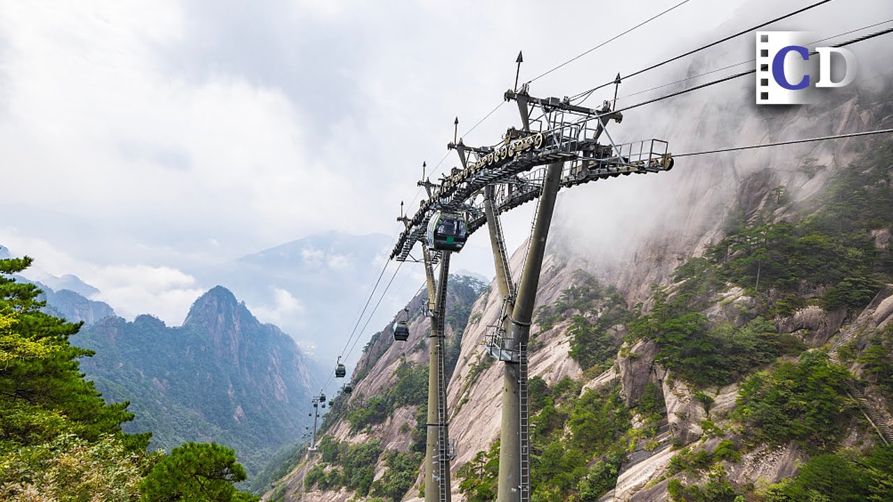 Best views hide in most dangerous passes in Mount Huangshan | China Documentary