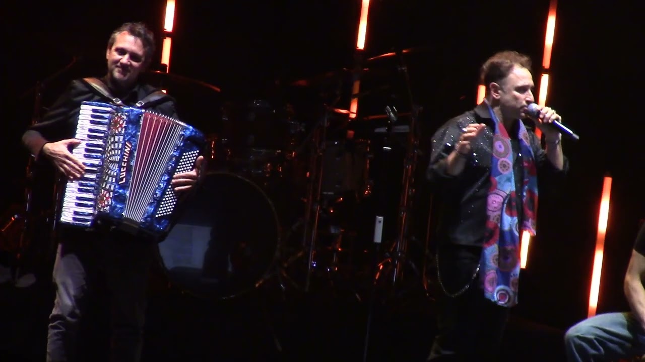 LA CASA IN RIVA AL MARE - LA SERA DEI MIRACOLI - OMAGGIO A LUCIO DALLA