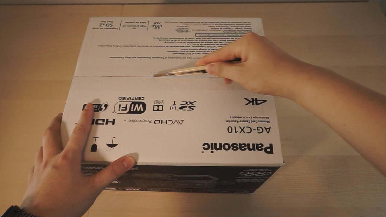 Panasonic AG-CX10 4k camcoder unboxing