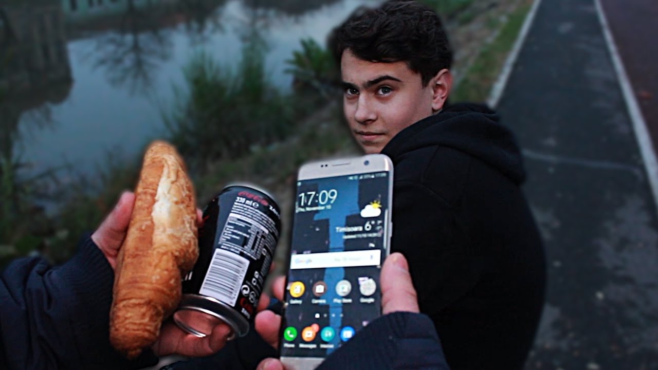 Ajut un COPIL SARAC cu un TELEFON GRATIS si MANCARE! Sunt un om foarte bun!