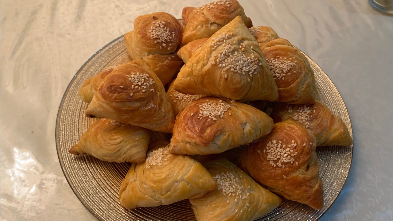 Çox dadlı olan samsanın hazırlanması özümüzə məxsus.Preparation of Delicious Samsa