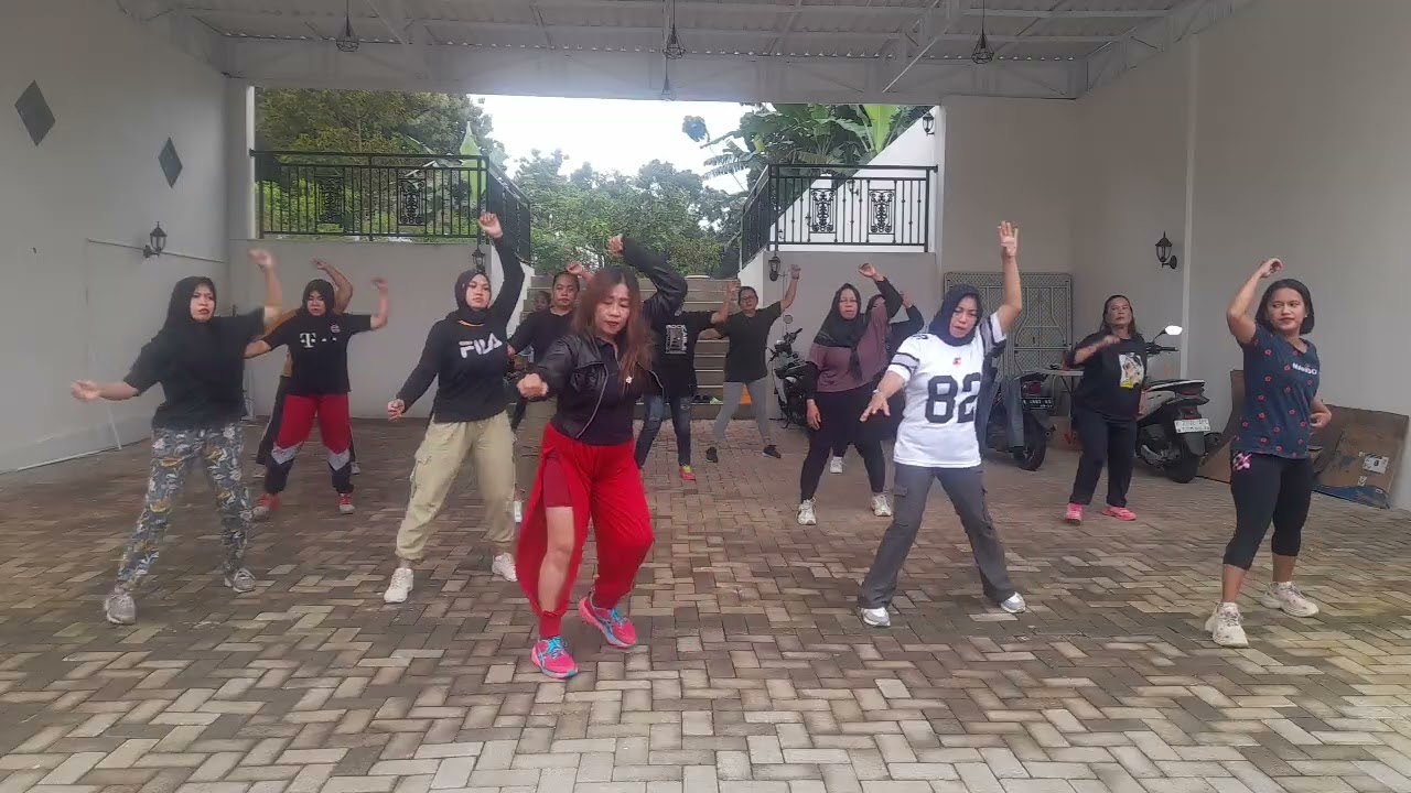 AEROBIC PEMULA .PEMANASAN SAMPAI PEREGANGAN ./ MAMIHARACHANNEL / KUWASEN CITY 