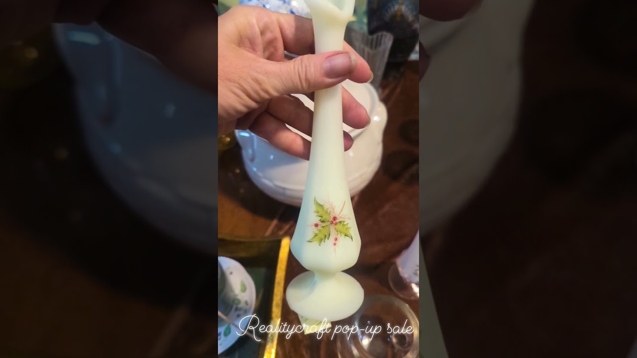 Art, antiques, vintage & glass at our gallery sale & holiday gift 🎁 