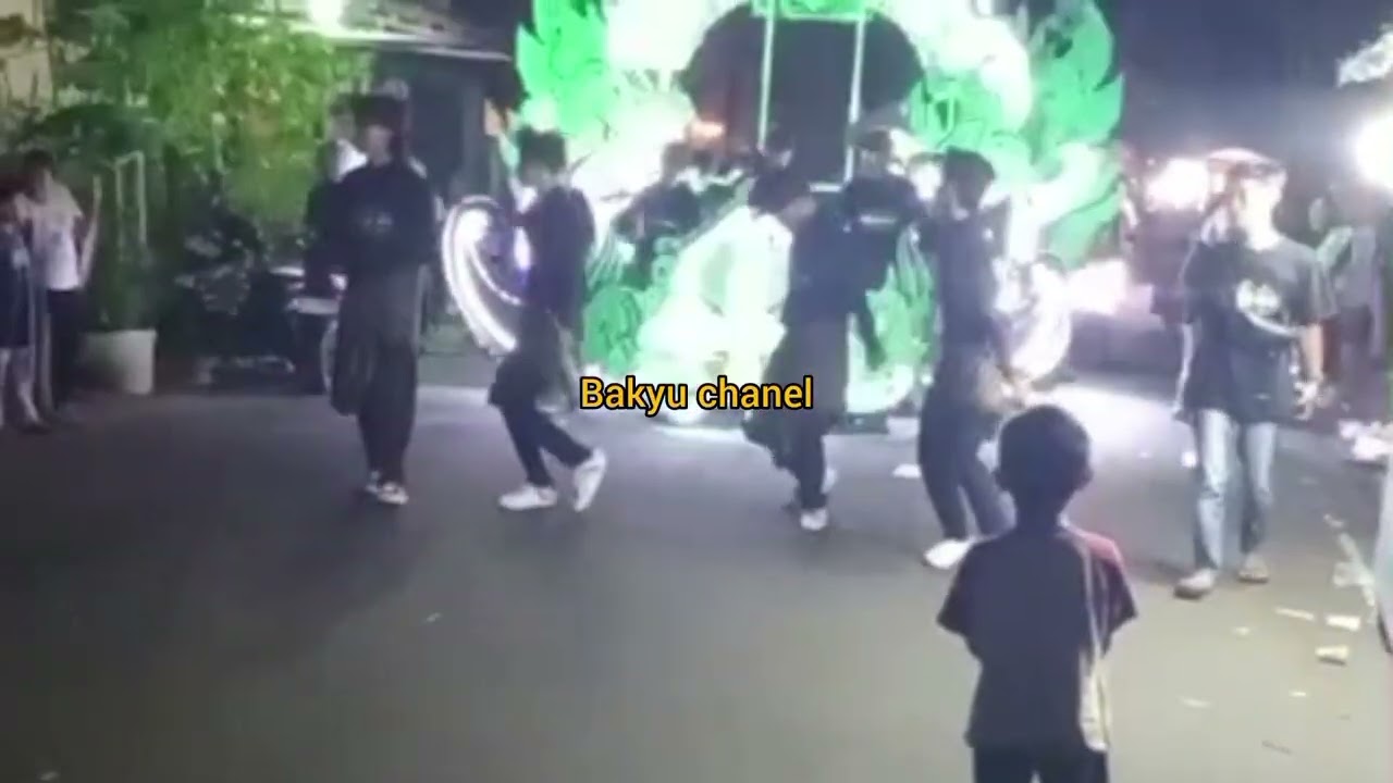 Lomba tongtek di alun alun kab jepara