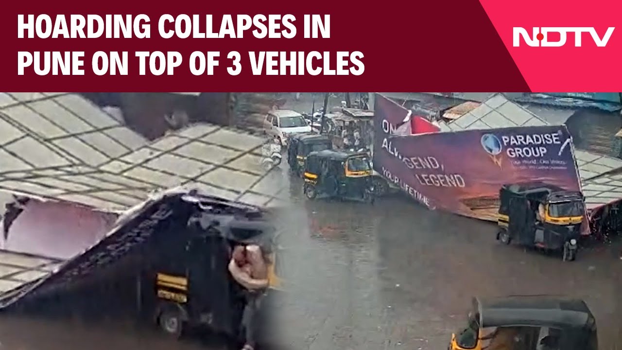 Hoarding Collapse | Hoarding Collapses In Pune On Top Of 3 Vehicles
