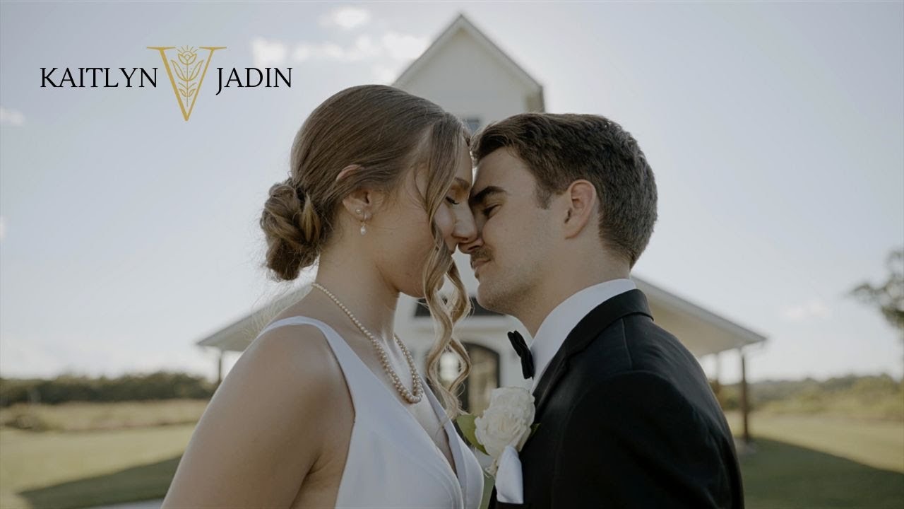 A Love That Is Soft and Sweet | The Brim Wedding Venue | Kansas City, Missouri | Kaitlyn & Jadin