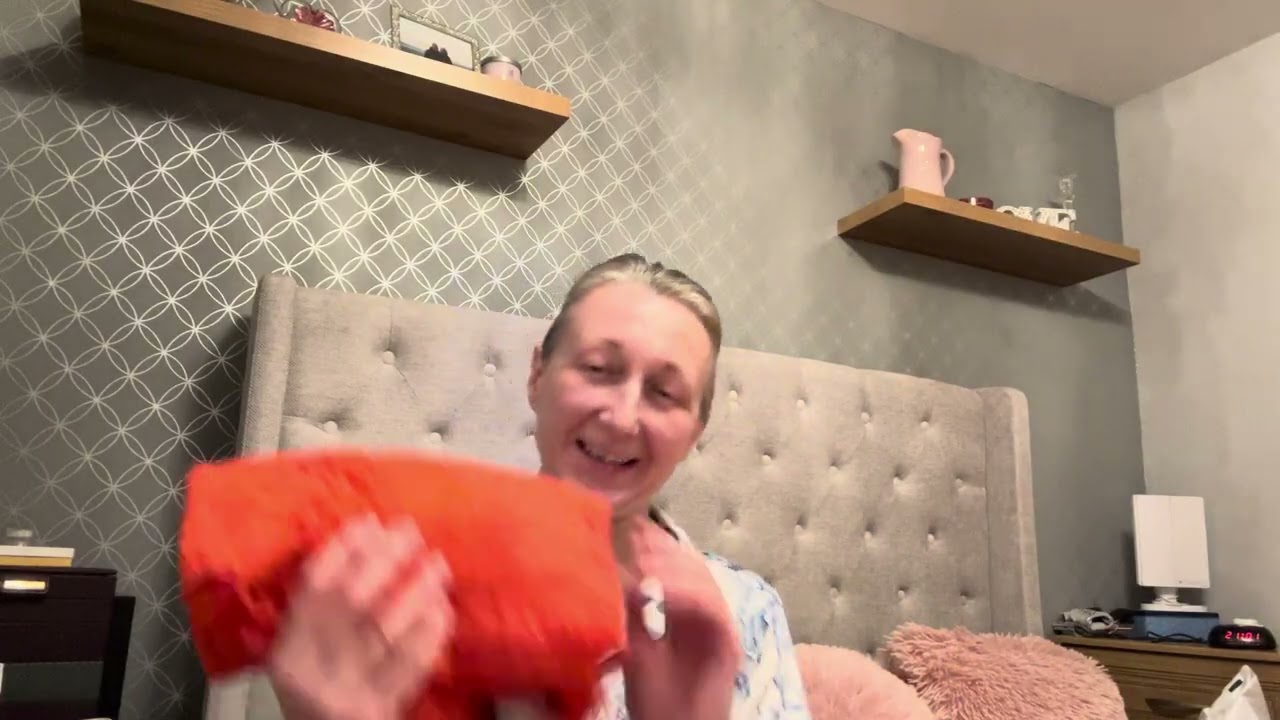 Вечерняя беседа / Немного товаров из благотворительного магазина ✨