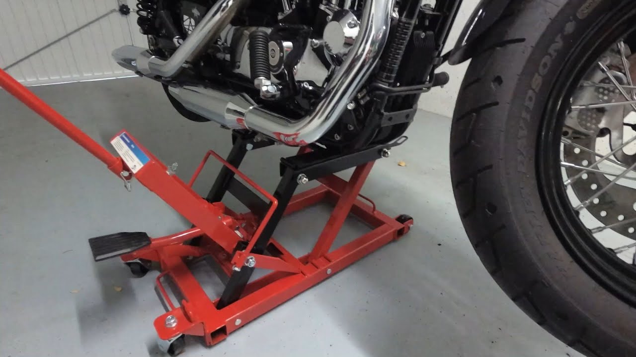 HOW TO LIFT YOUR MOTORCYCLE WITH A JACK