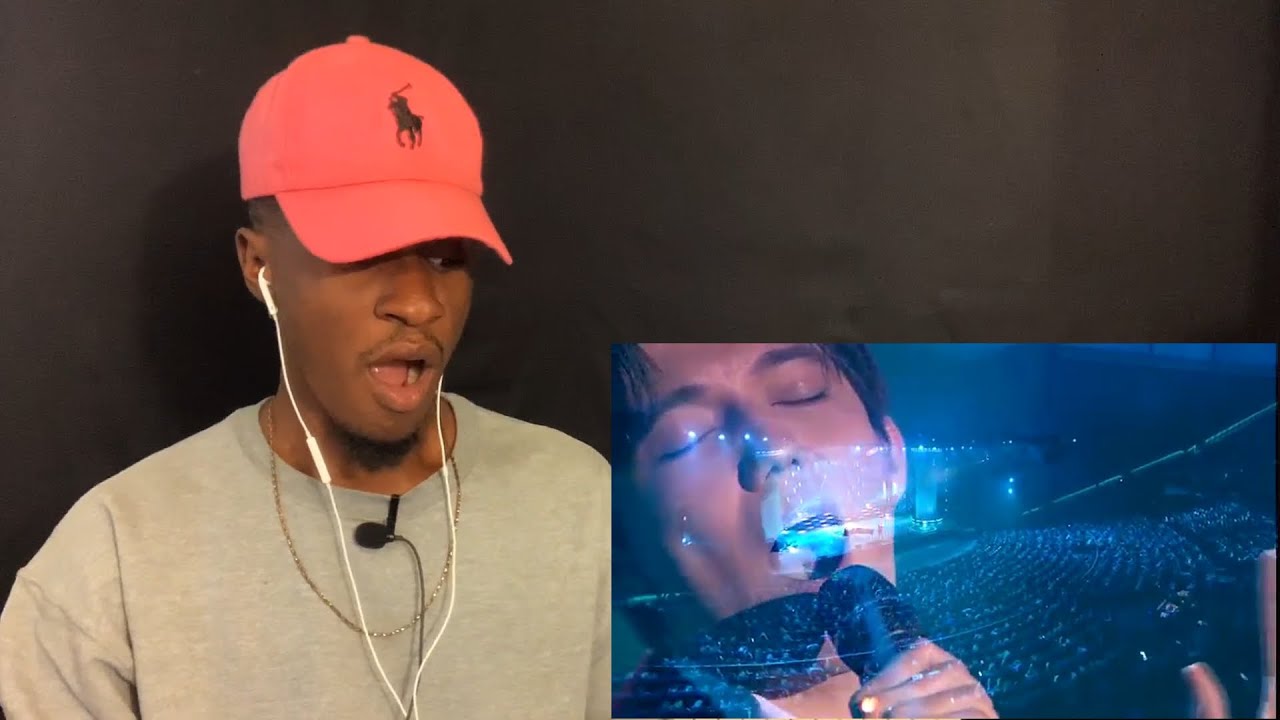 Singer reacts to 