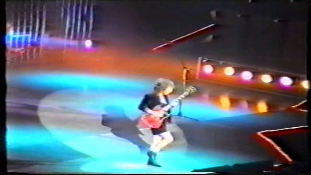 AC/DC Live Oslo Spektrum 1991 part 1