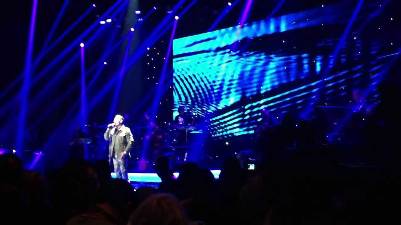 Notis Sfakianakis - Ερωτικό (ΕΝΑΣΤΡΟΝ 2013 Live)
