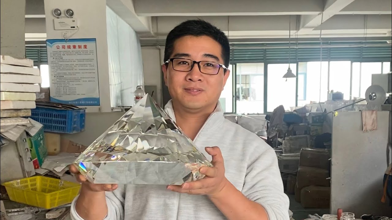 How to make a 300mm diamond shape of crystal crafts by hand.