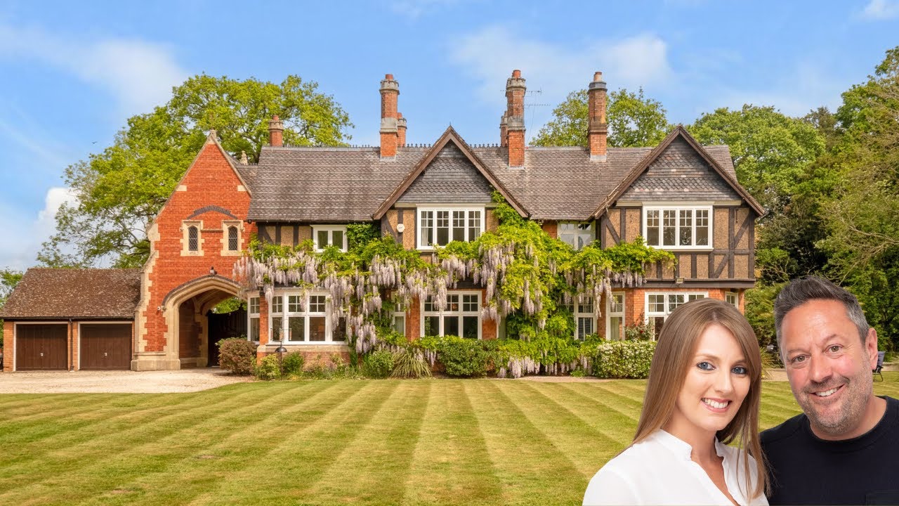 North Lodge | Warwickshire | Claire Heritage & Sam Funnell | Fine & Country Rugby