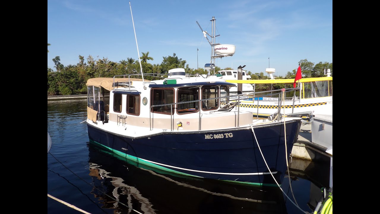Interior Walk Thru 25 Ranger Tugs R-25 Classic