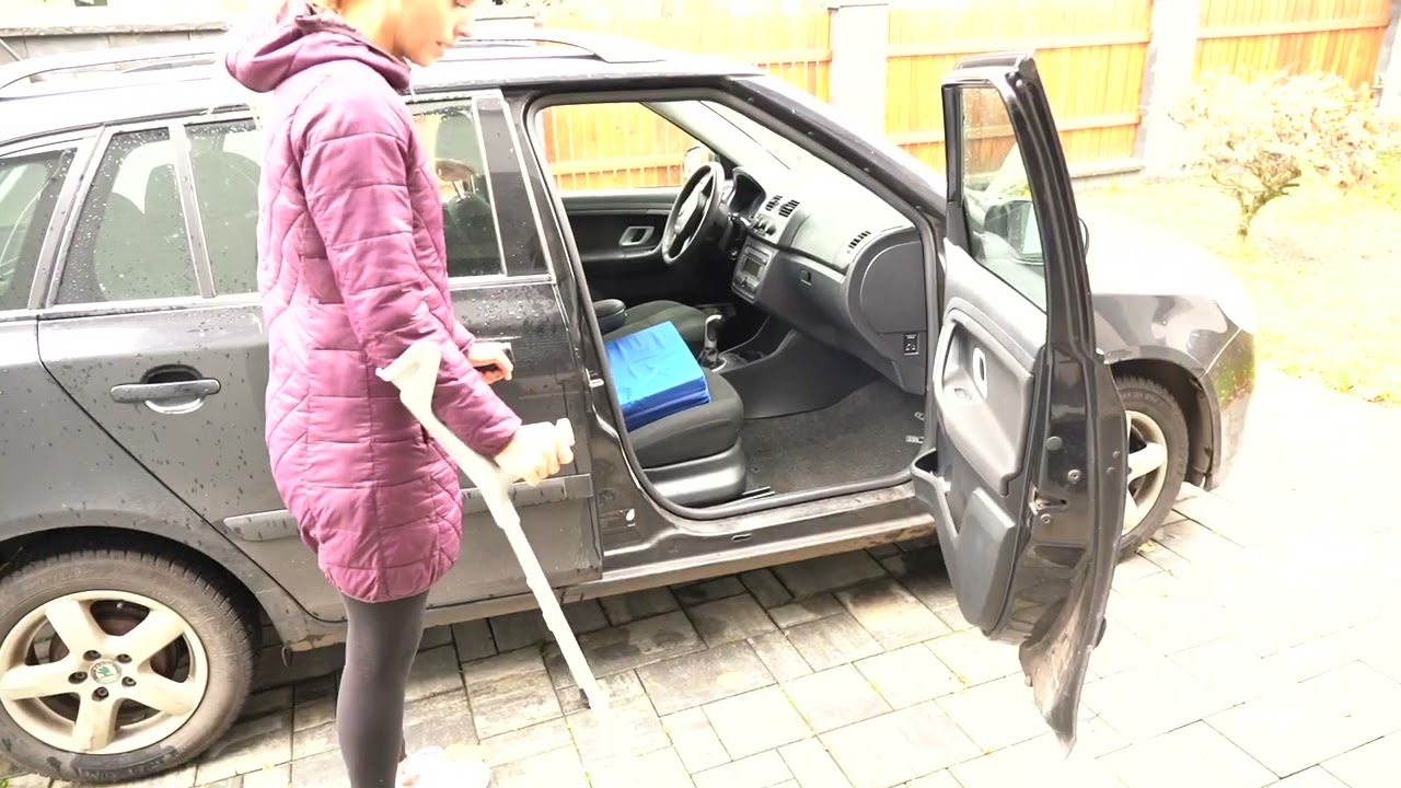 Jezdíme v autě po operaci kyčle
